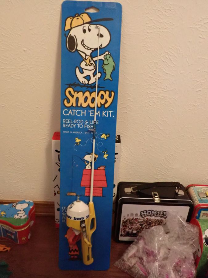  Snoopy Fishing Pole
